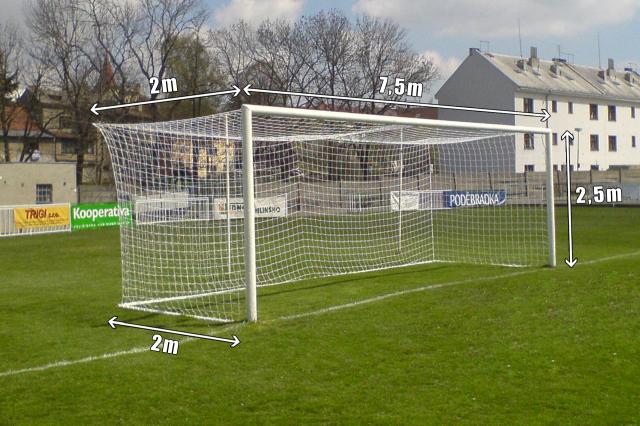 Fotbalová síť rozměru 7,5 x 2,5 x 2,0 / 2,0 m