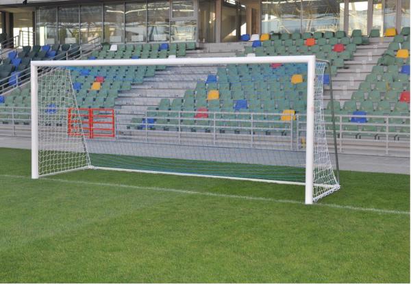Fotbalové branky rozměru 5,0 x 2,0 m